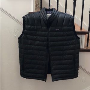 Black Men’s Patagonia Down Vest